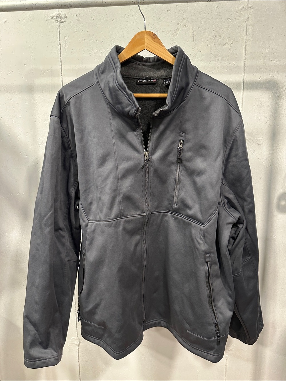 Men's Swiss Gray Softshell Jacket